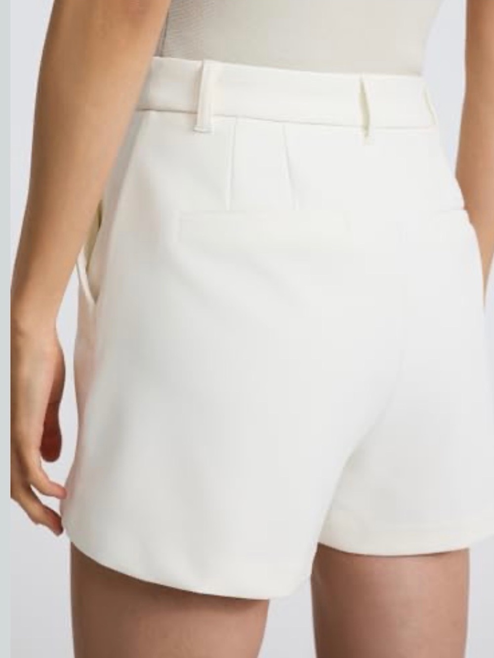 Express Women's Tailored Shorts in Ivory White size 10